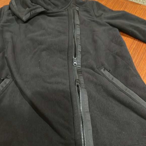 Lululemon size 8 black winter jacket - Picture 4 of 13